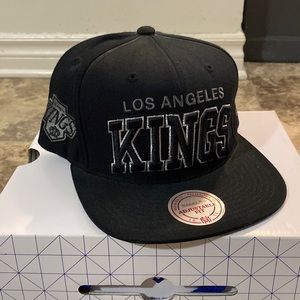 Los Angeles Kings SnapBack Mitchell & ness